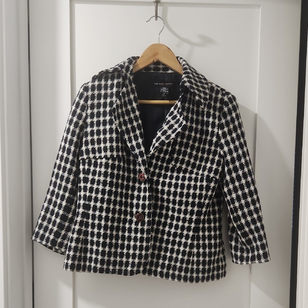 New York & Company Black and White Patterned Blazer